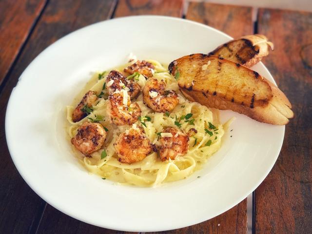 Shrimp Cajun Fettuccine Alfredo 