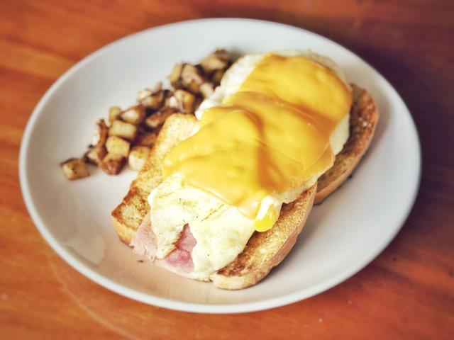 Breakfast Sandwich (T)