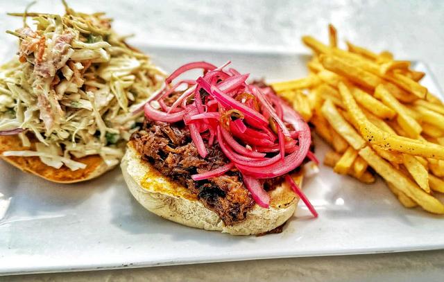 Pulled Pork Sandwich 