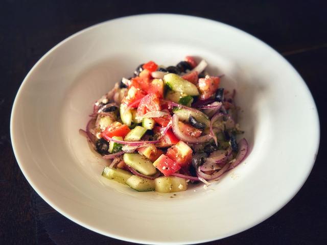 Greek Salad (T)