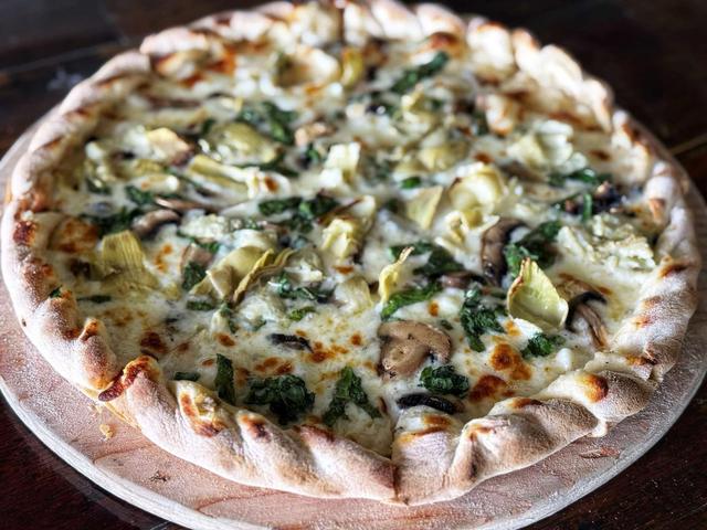 Spinach Artichoke Pizza (T)