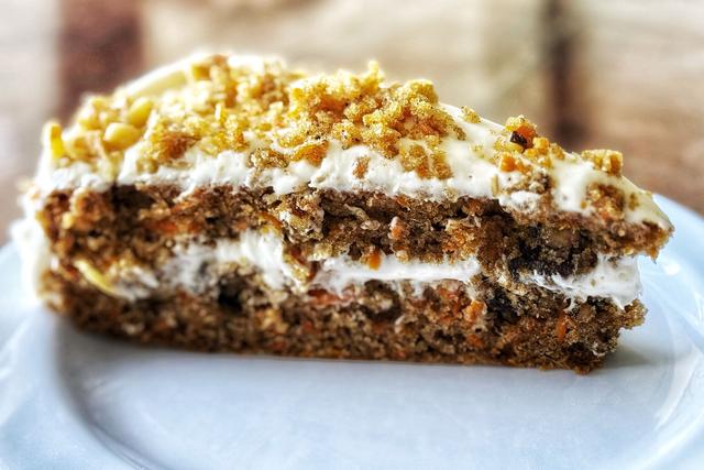Carrot Cake (T)