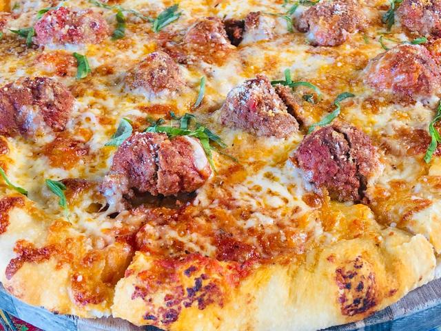 Meatball Pizza XL 