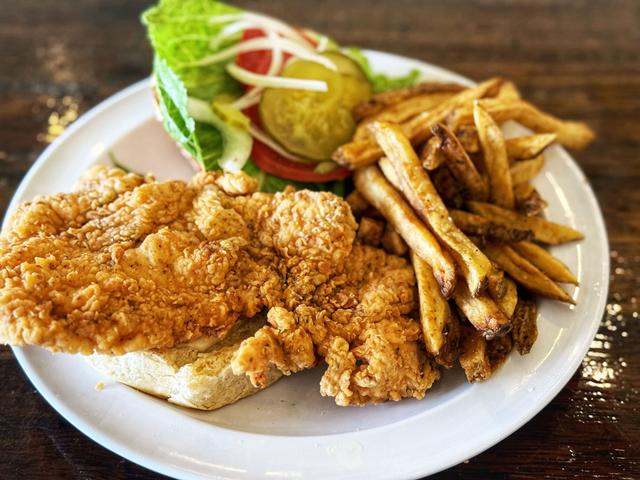 Chicken Sandwich (T)